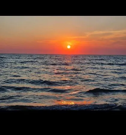 Alda's Appartement Golem (Tirana)