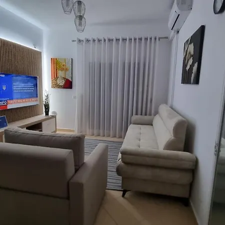 Daire Alda's Golem (Tirana)