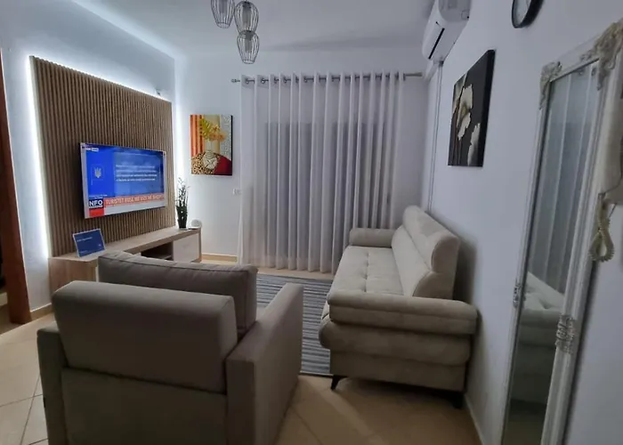 Lägenhet Alda's Golem (Tirana)